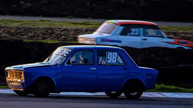 Martín Zaldúa es el ganador de la carrera de titulares de la Monomarca. | Foto gentileza Circuito Uno