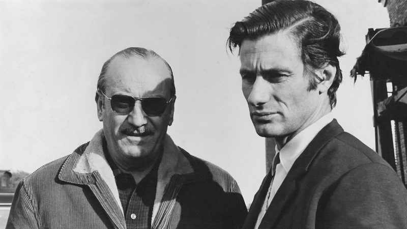 Torcuato Emiliozzi con el joven Heriberto Pronello, creador del Halcón. En el año 1969. Fotografía de Vilanova