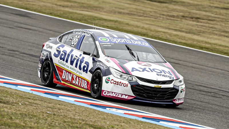 Agustín Canapino supo guiar su coche en el asfalto húmedo y se quedó con la pole position en Termas de Río Hondo | Prensa TN APAT