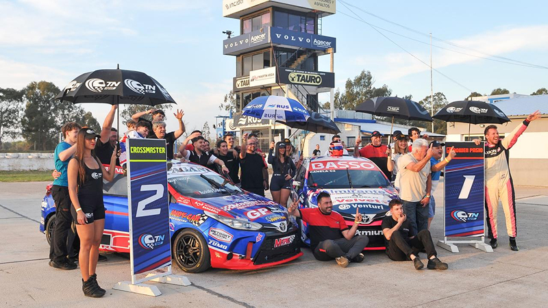 Juan Ignacio Canela festeja su segunda pole position consecutiva en el Turismo Nacional Clase 2 tras dominar en Río Cuarto | Gentileza TN APAT
