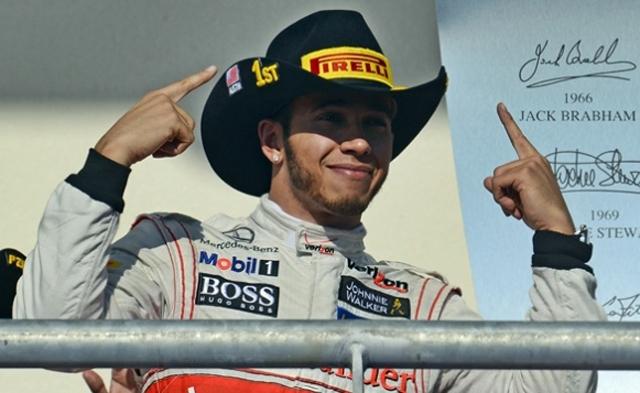 El festejo del británico en el desierto texano.