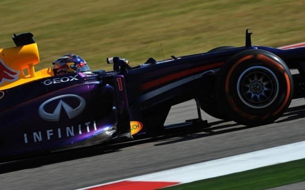 Vettel no les da respiro
