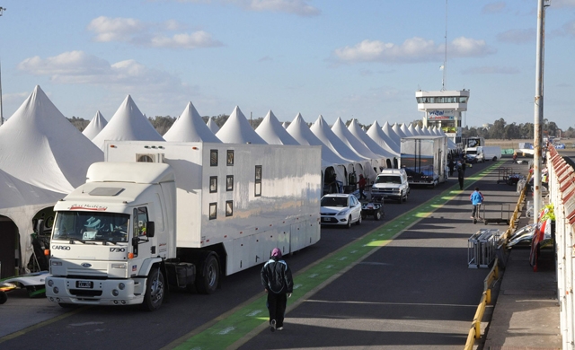 El Turismo Carretera llegó a Olavarría con 49 autos.