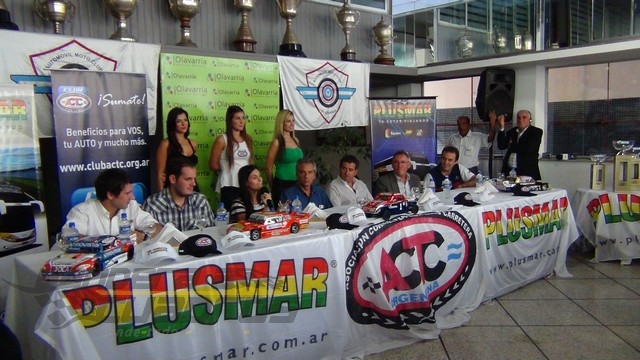 El histórico taller de los hermanos Emiliozzi, hoy convertido en Museo, recibió el lanzamiento de la carrera de TC en Olavarría