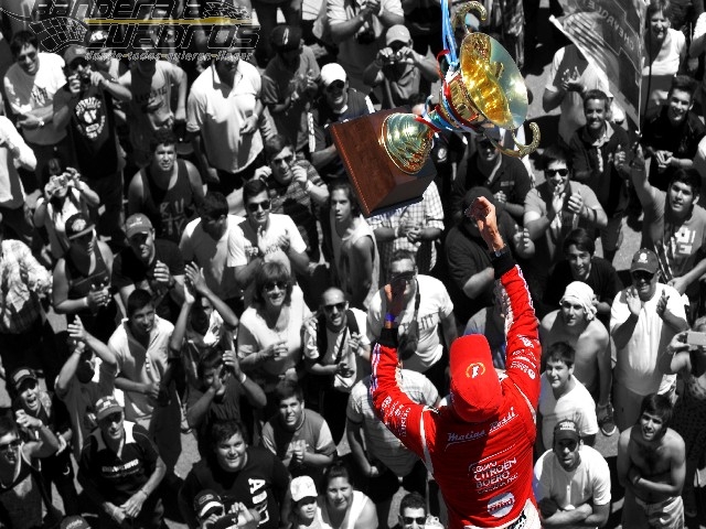 Rossi ganó dos campeonatos en una semana.