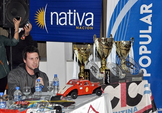 Nicolás Pezzucchi invitó al público de Olavarría a acompañar al TC.